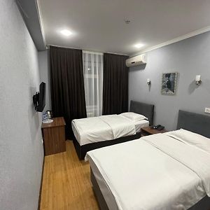 Twin Room Shower